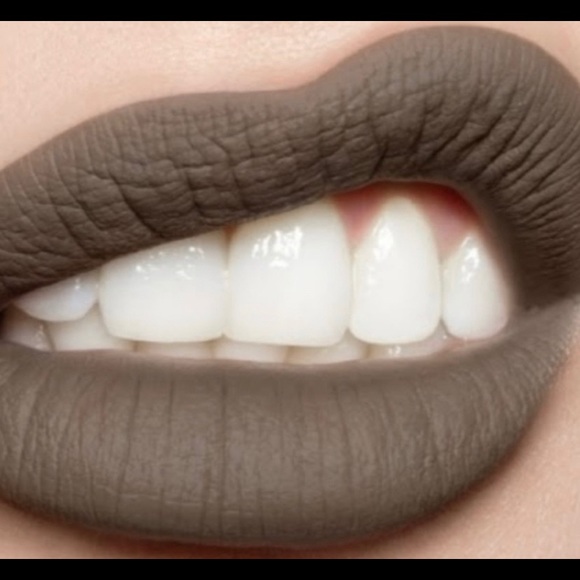 Melt Cosmetics BNIB “Tomboy” SOLD OUT! 🥰 - Picture 2 of 2